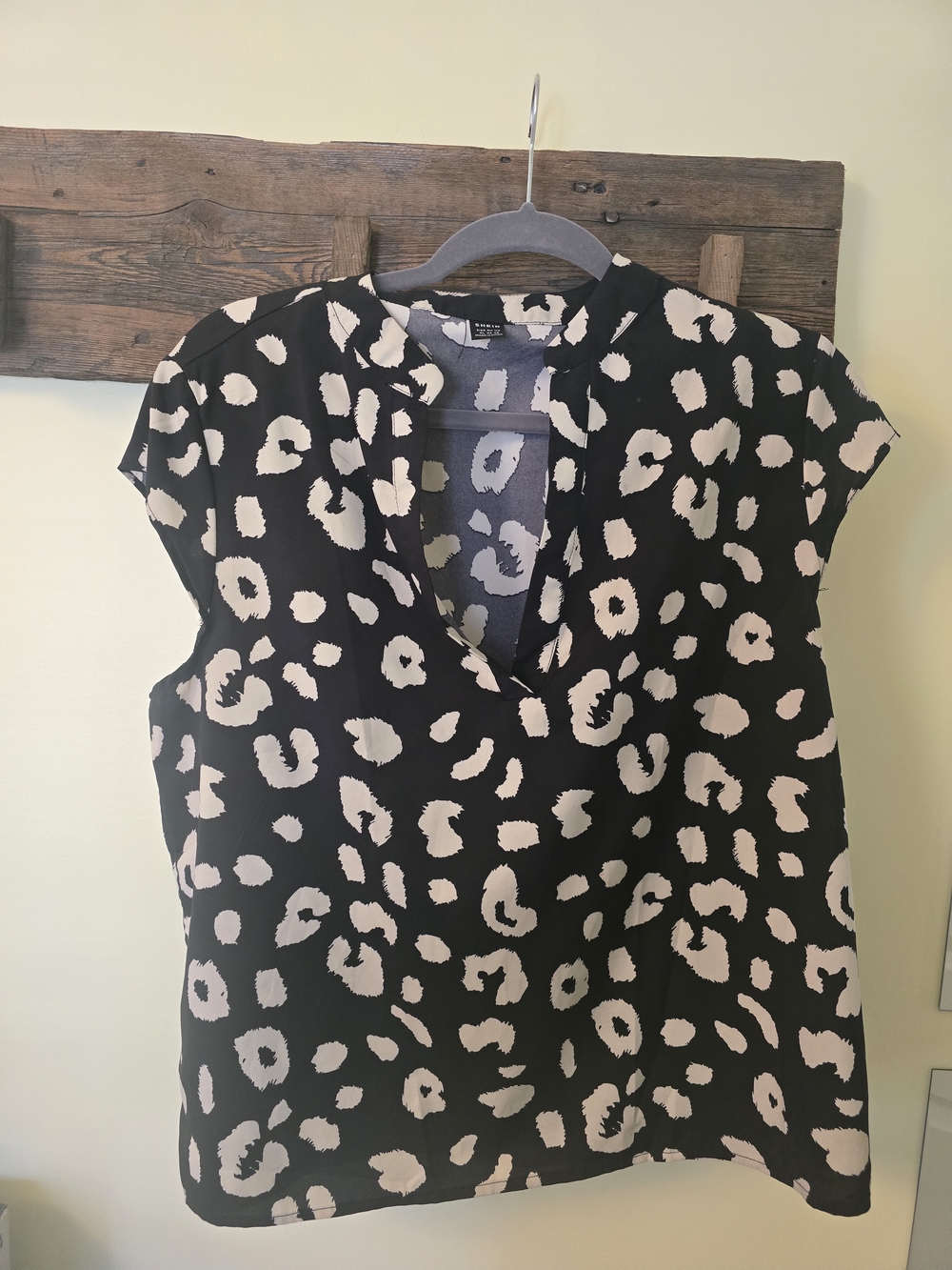 SHEIN Black and Beige Leopard Cap Sleeve Blouse